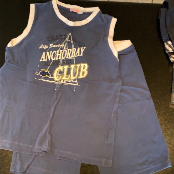 Tshirt and shorts set - Picture 1 of 7